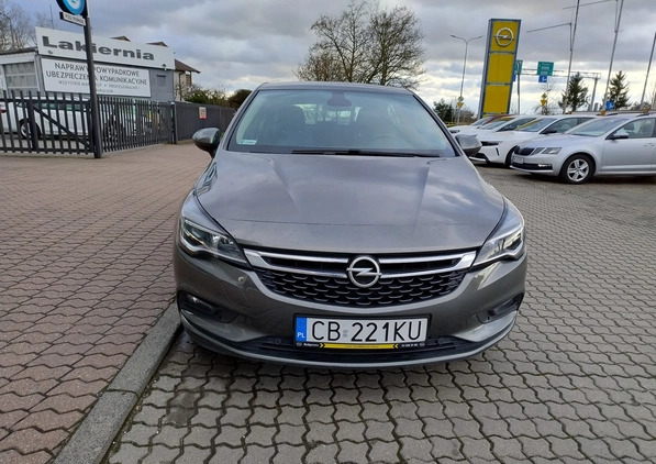 Opel Astra cena 67900 przebieg: 70600, rok produkcji 2019 z Witnica małe 191